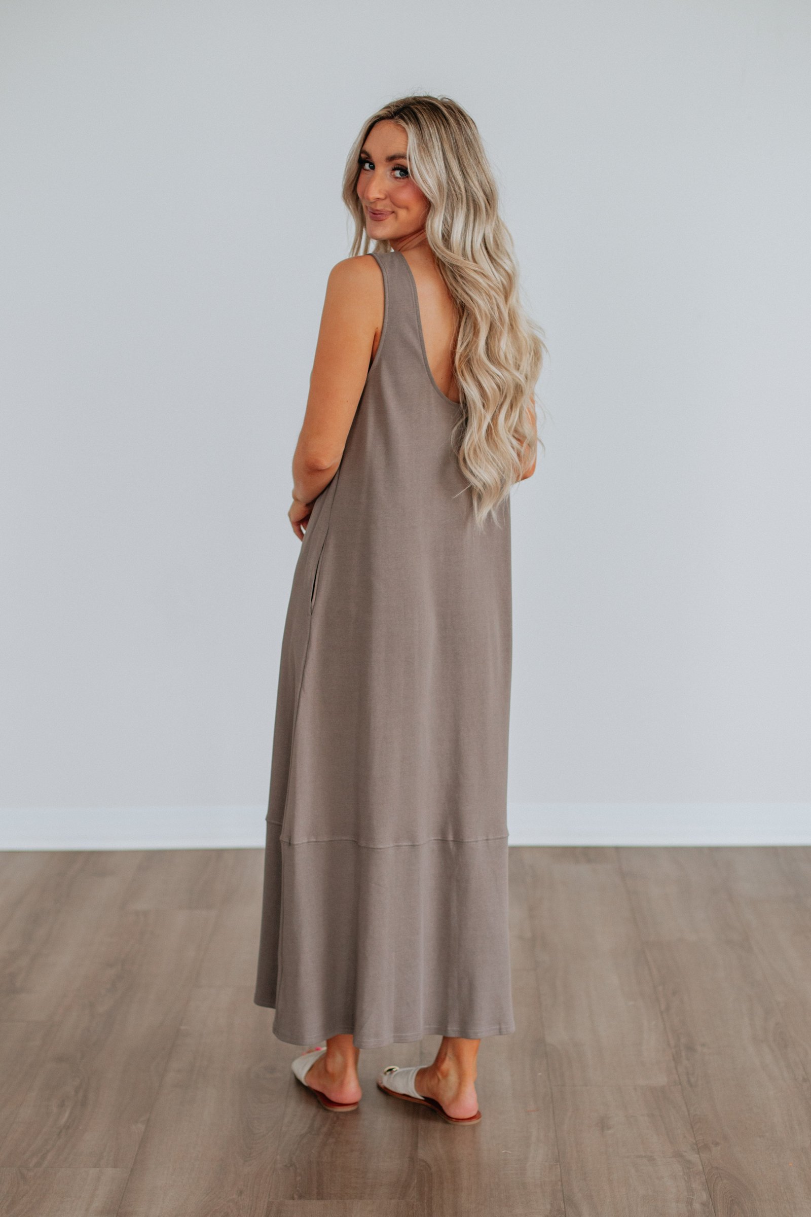 Kalmia Maxi Dress - Image 10