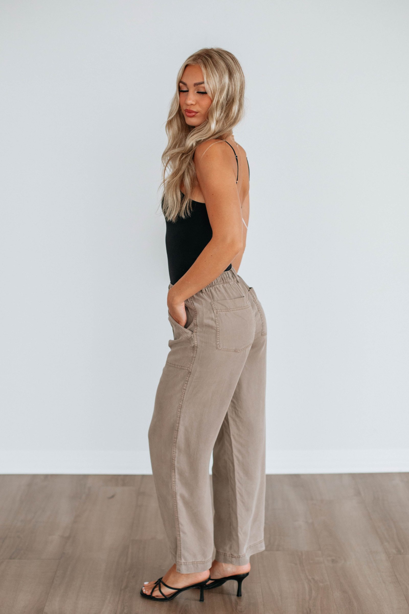 Evryn Wide Leg Pants - Image 3