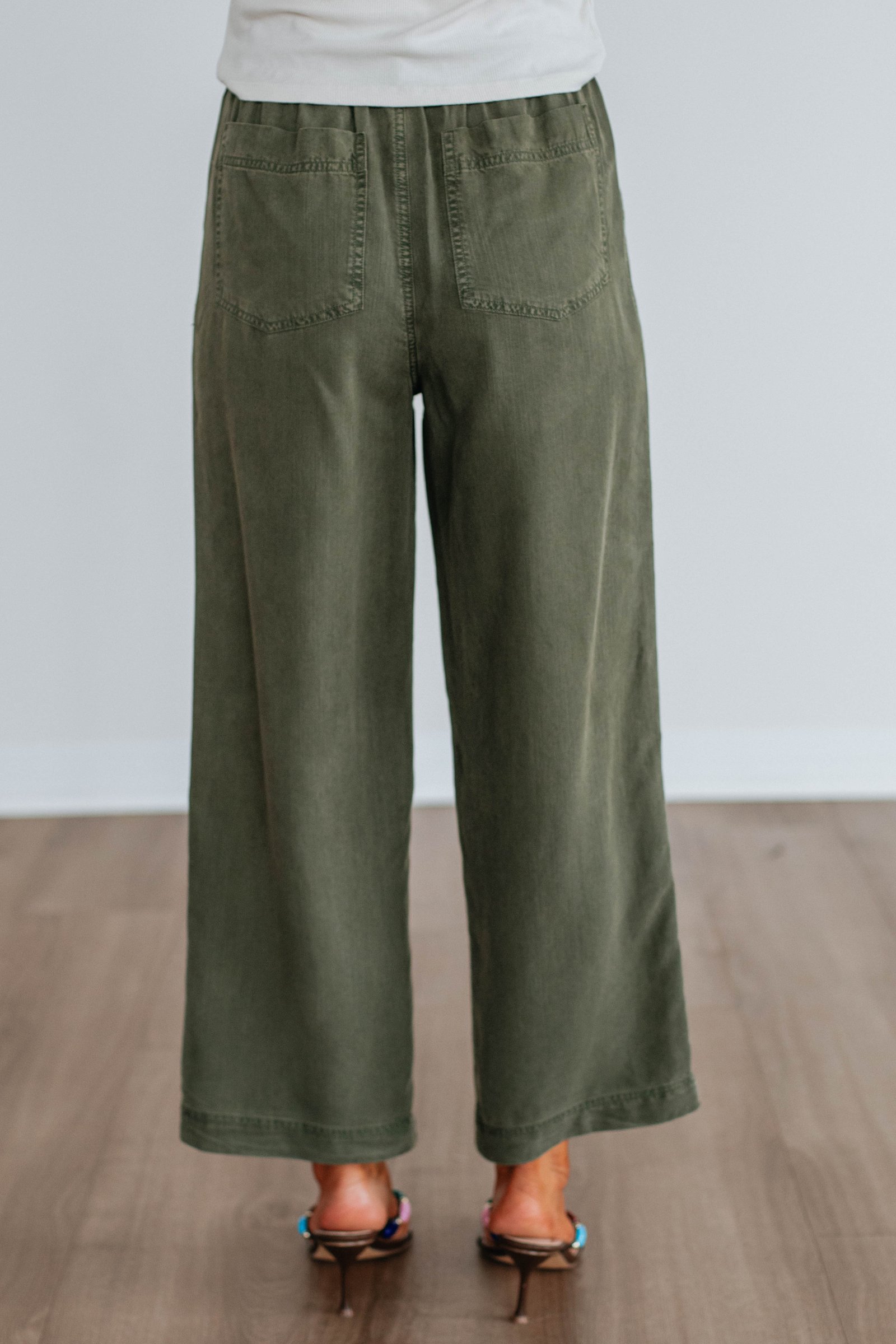 Evryn Wide Leg Pants - Image 12